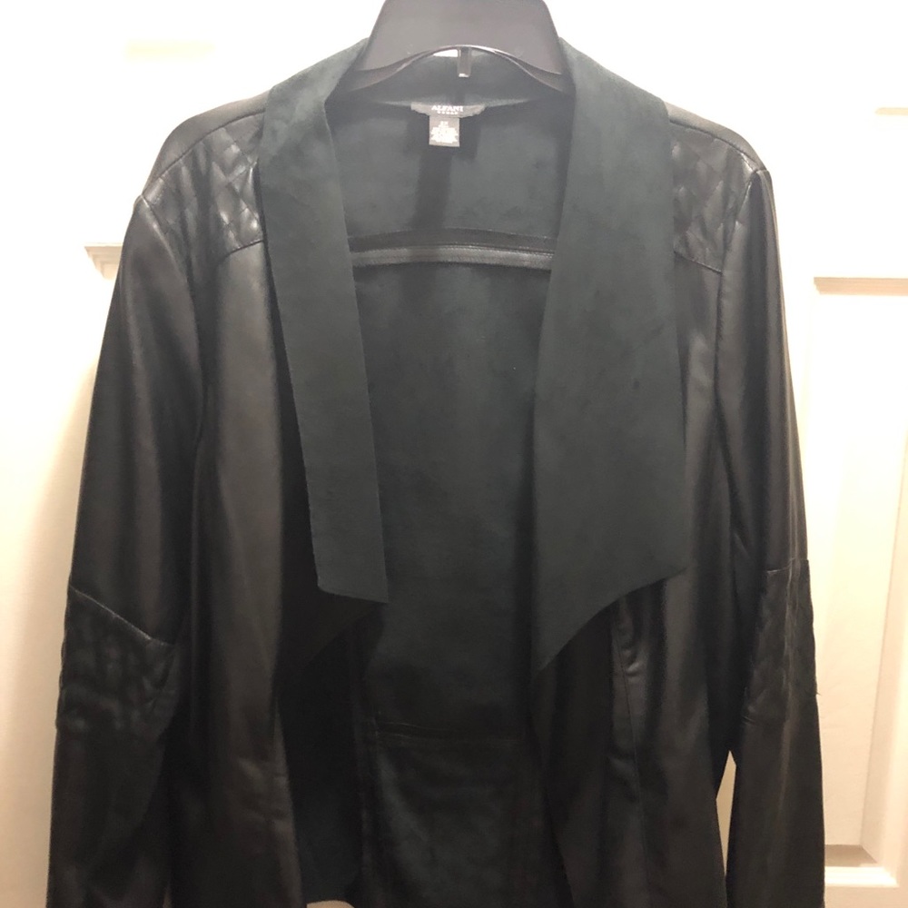 Black Ponte Blazer